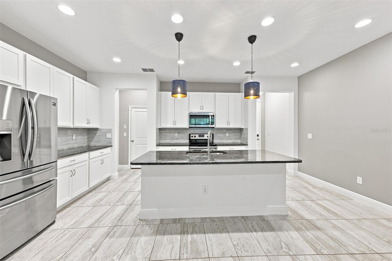 17871 STELLA MOON PL — photo 8