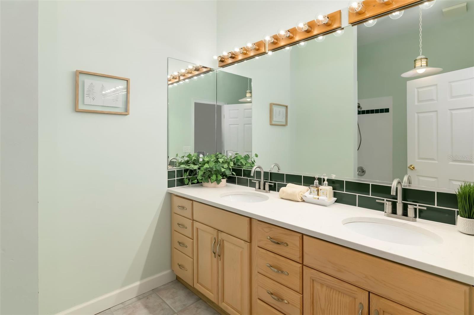 296 PINE RANCH TRL — photo 35
