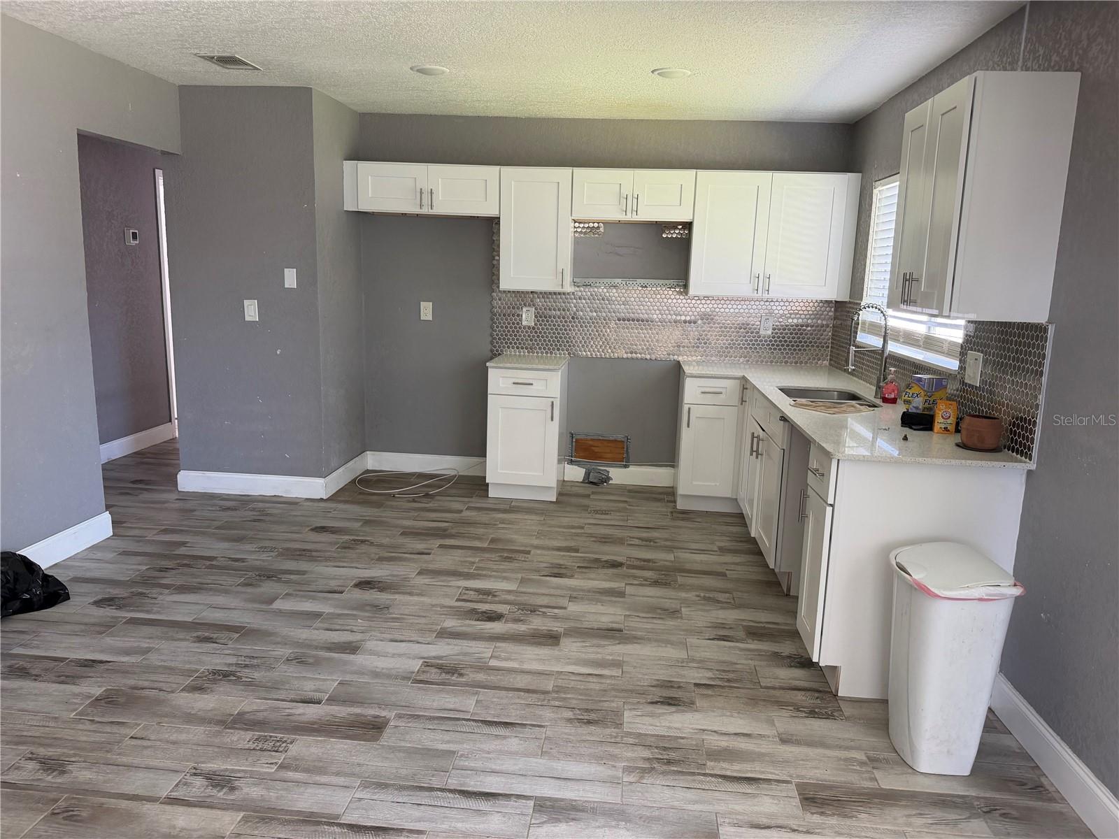 5493 TREKELL ST — photo 4