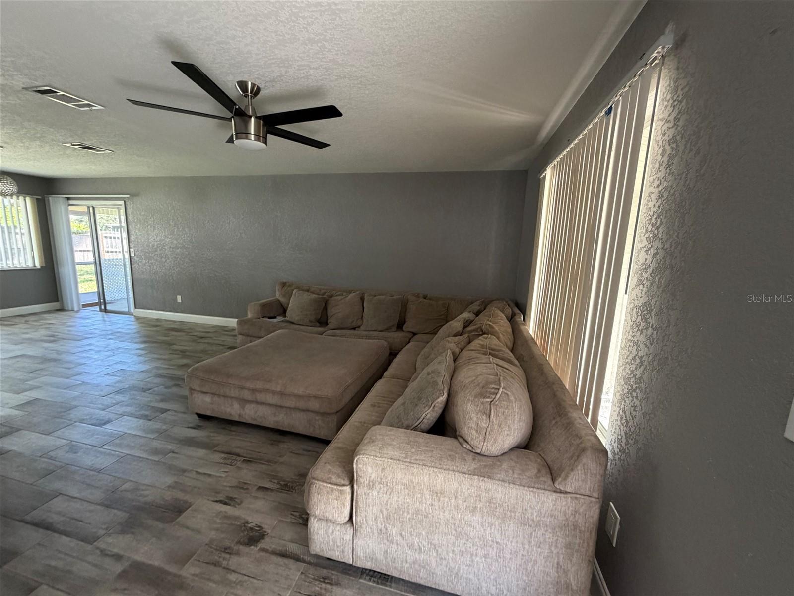 5493 TREKELL ST — photo 12