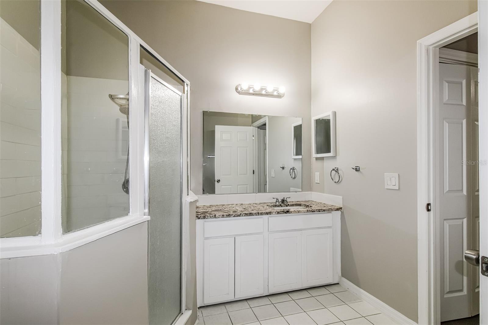 4604 TRIMBLE LN — photo 17