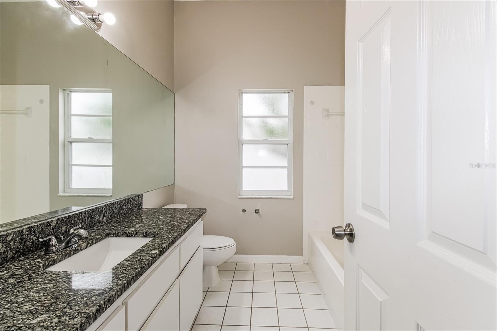 4604 TRIMBLE LN — photo 12