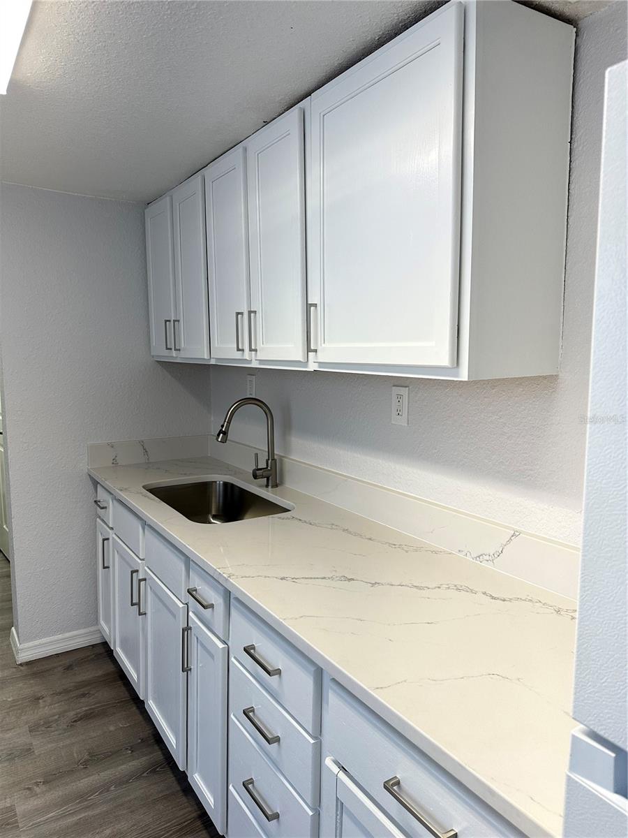 4214 E PALIFOX ST — photo 4
