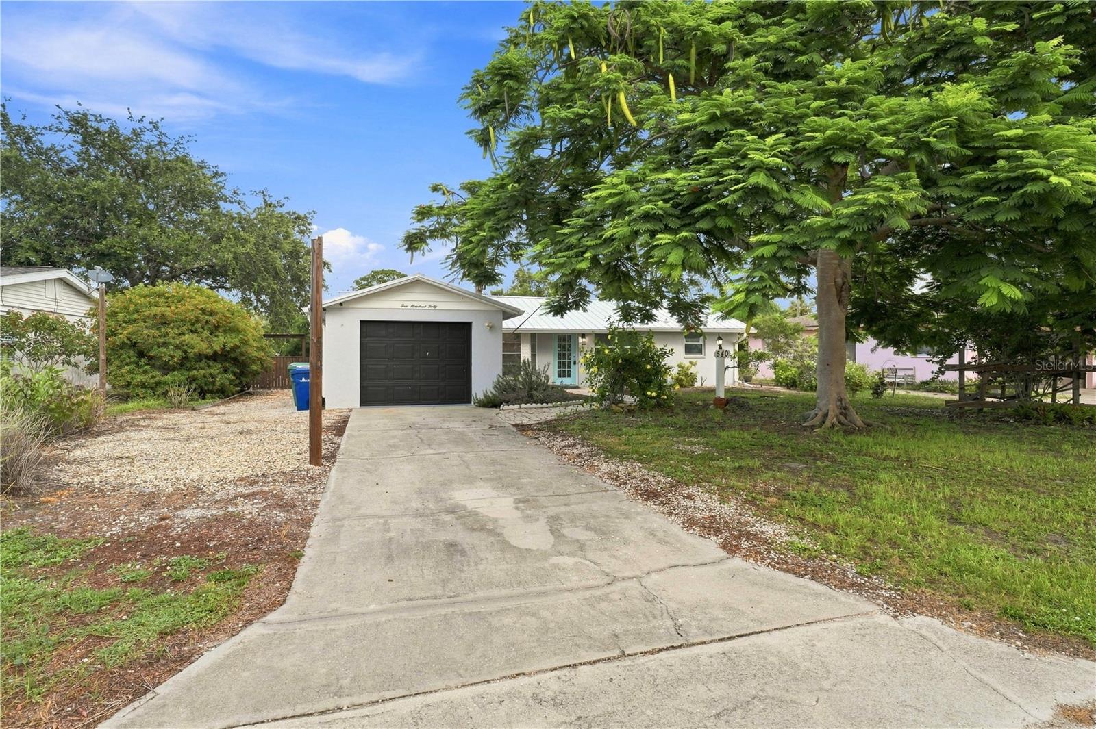 540 BLACKBURN ST — photo 3