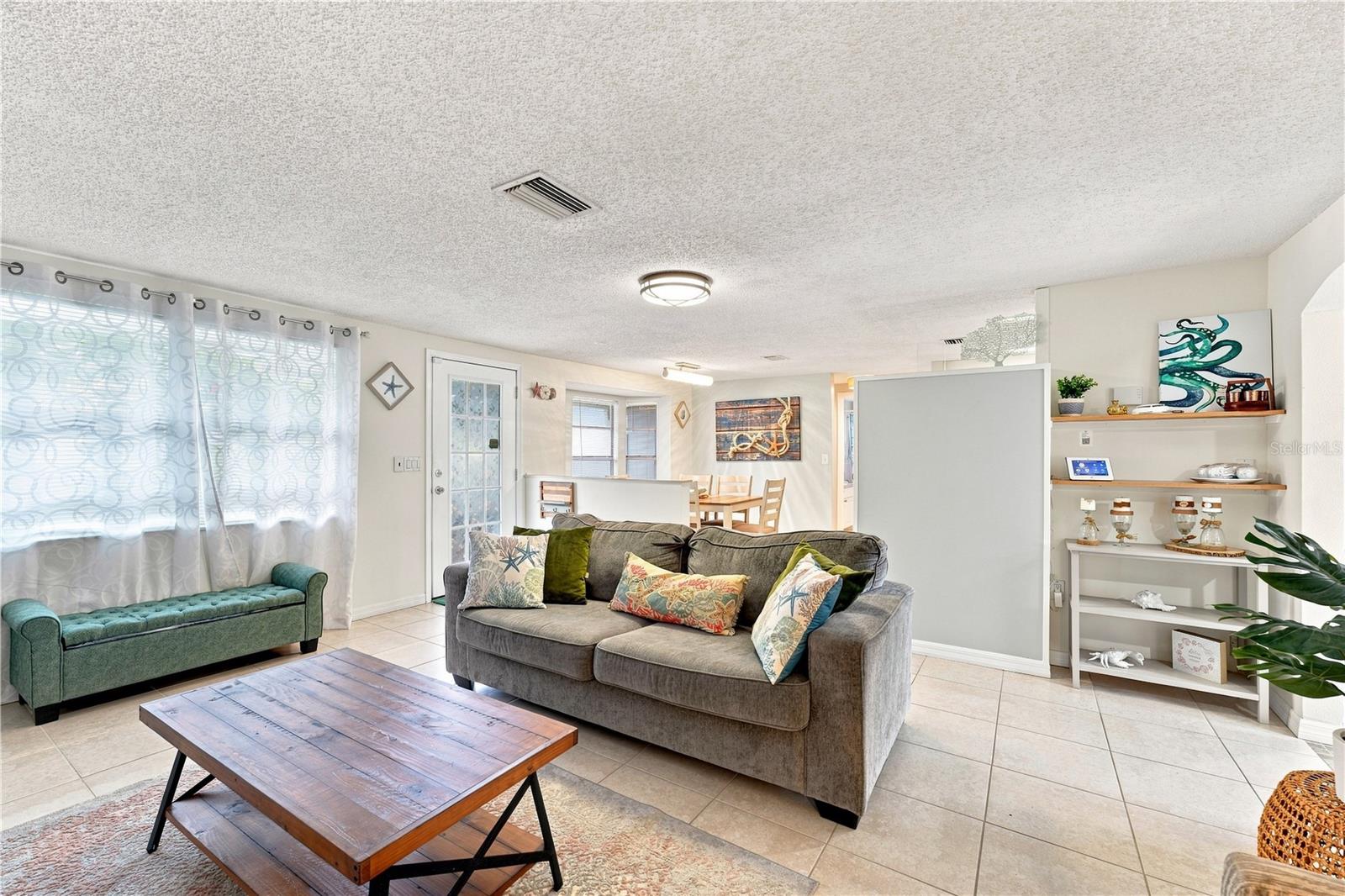 540 BLACKBURN ST — photo 9
