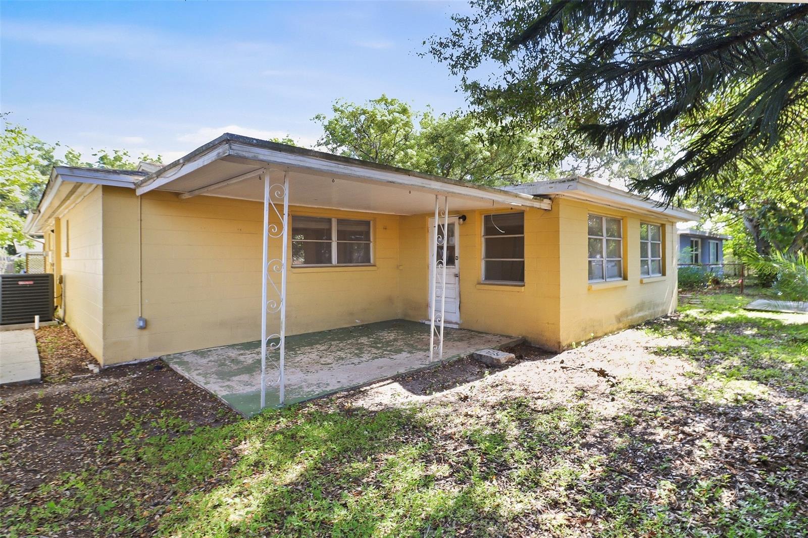 5600 ANDREA DR — photo 17