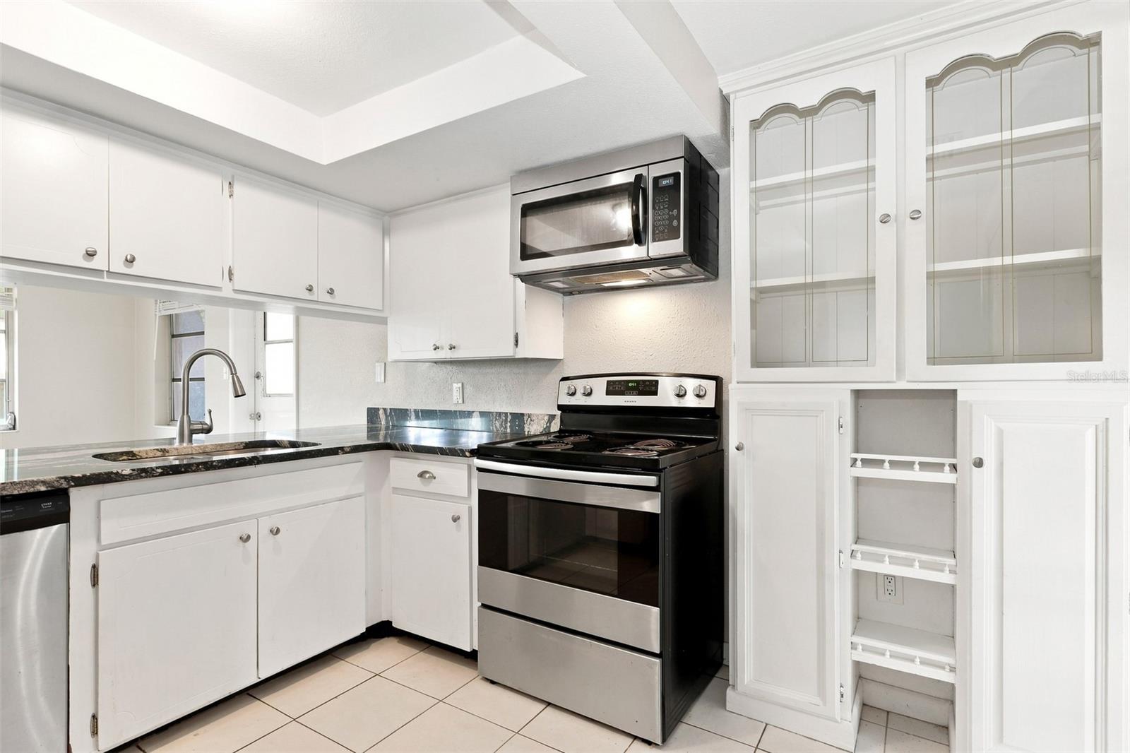 5600 ANDREA DR — photo 5
