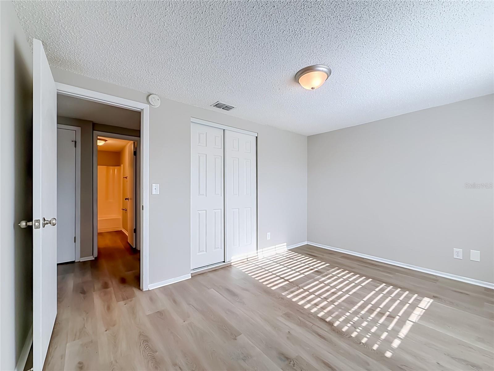 7606 WOODLAND OAKS CT — photo 20