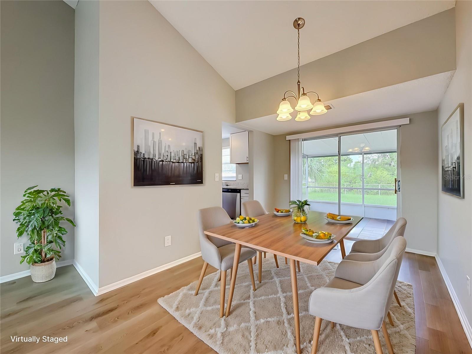 7606 WOODLAND OAKS CT — photo 6