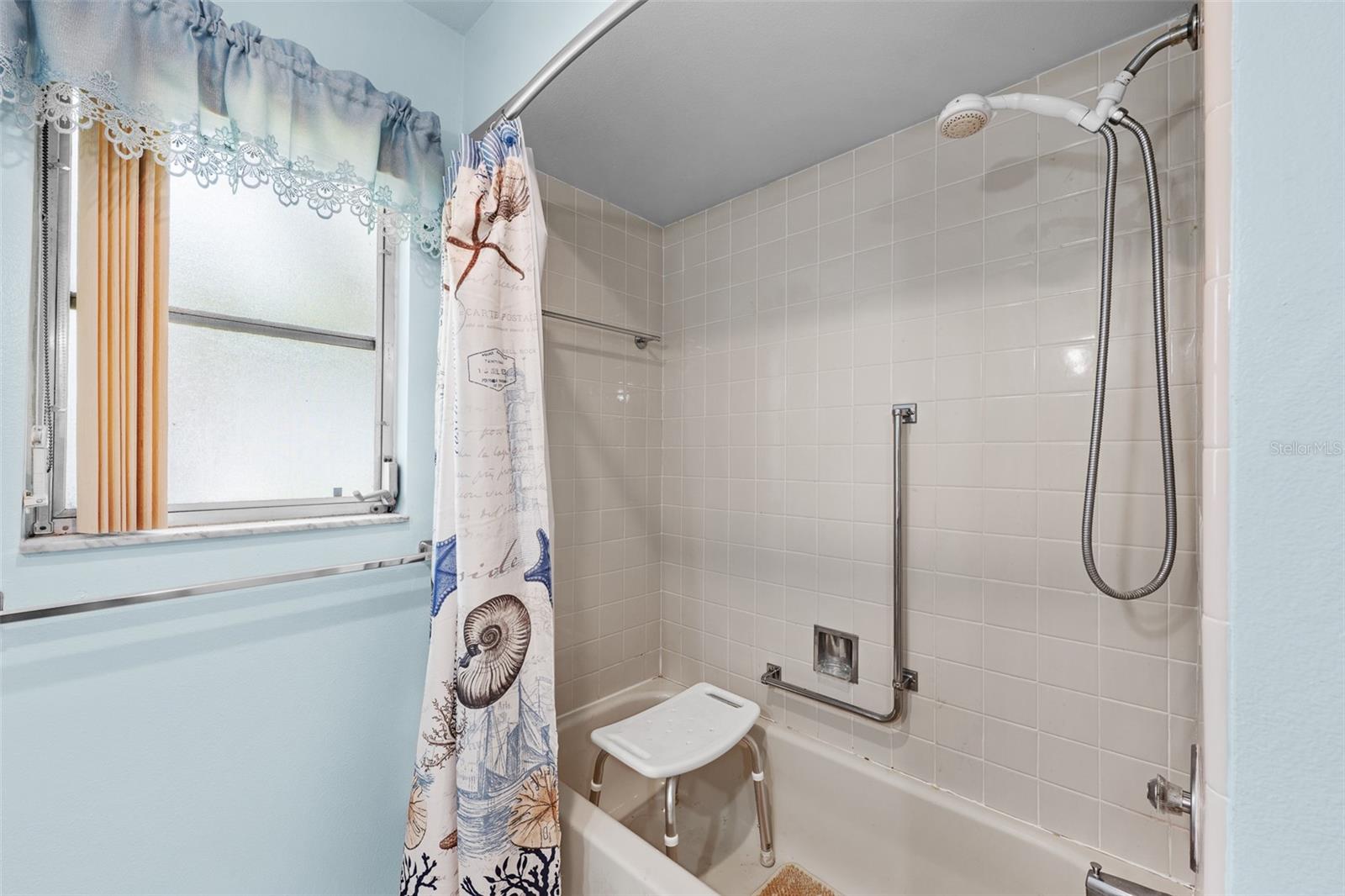 8643 GOLD PINE DR — photo 17