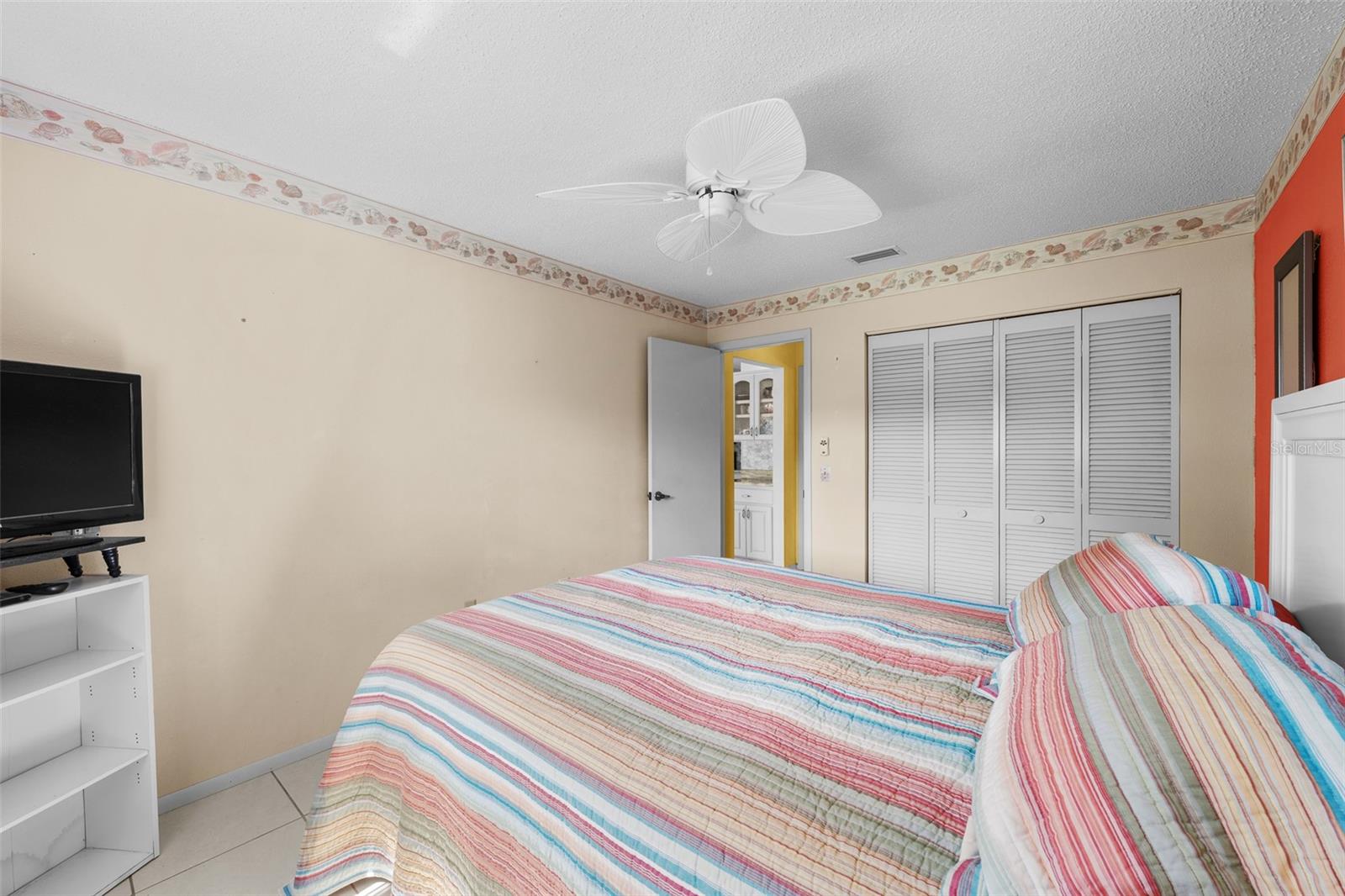 8643 GOLD PINE DR — photo 15