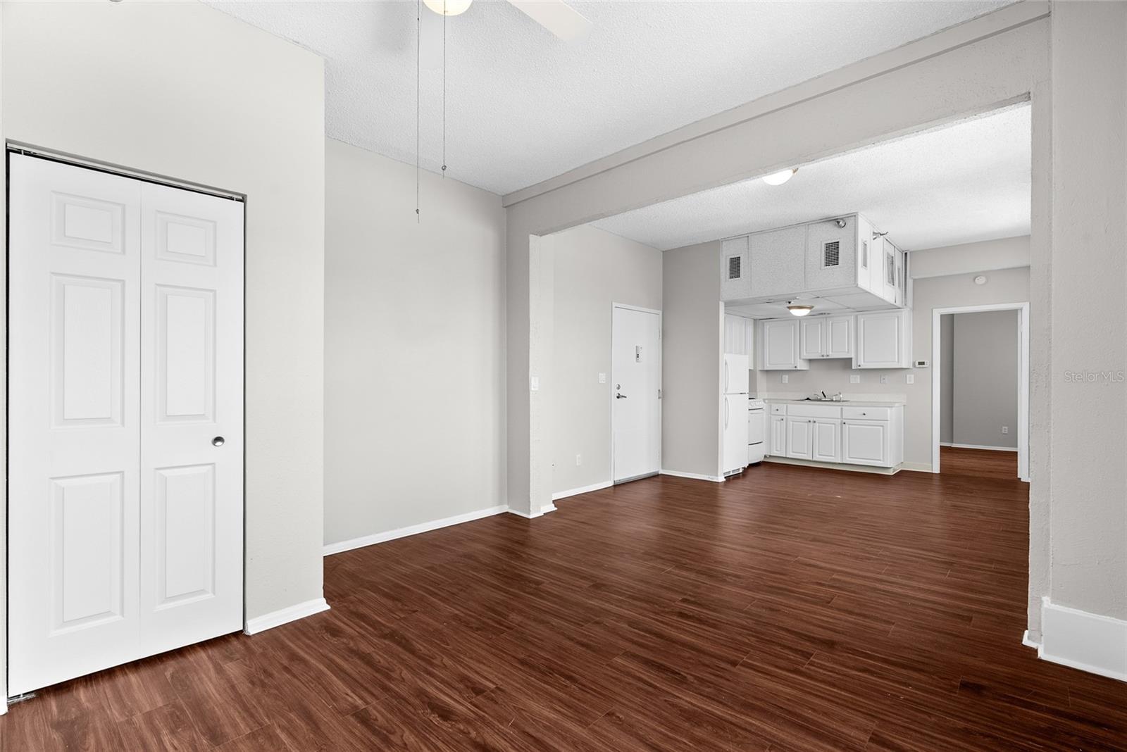 411 1ST AVE N #709 — photo 9
