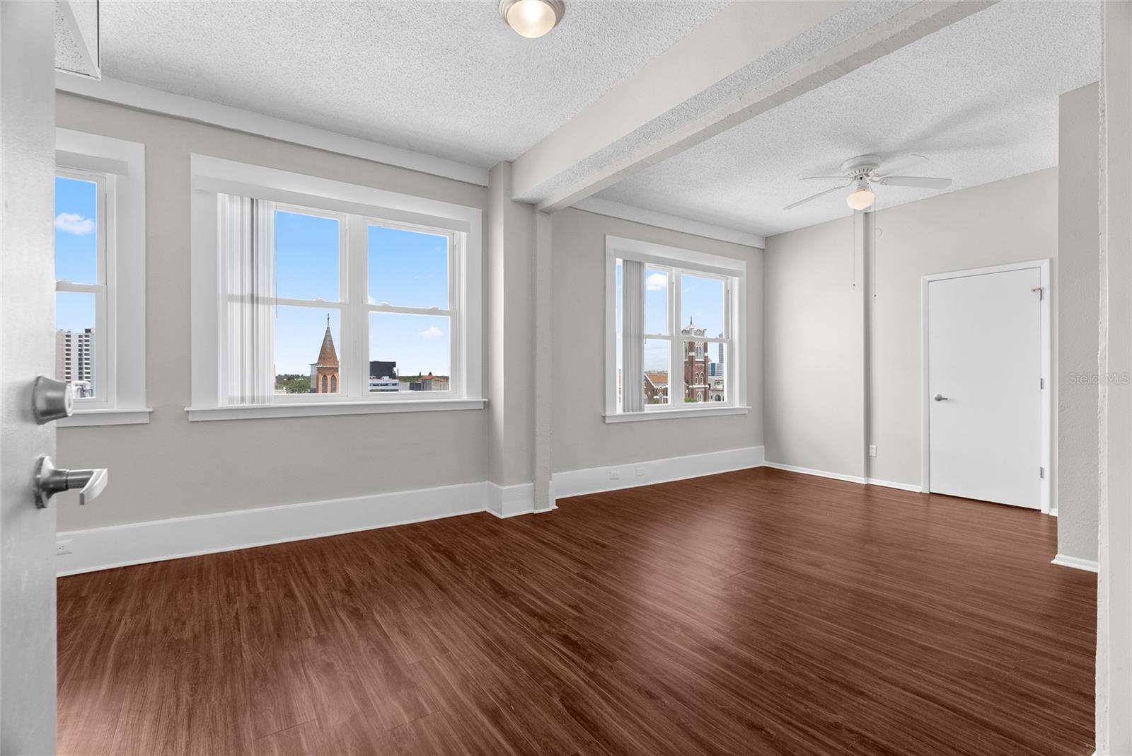 411 1ST AVE N #709 — photo 7