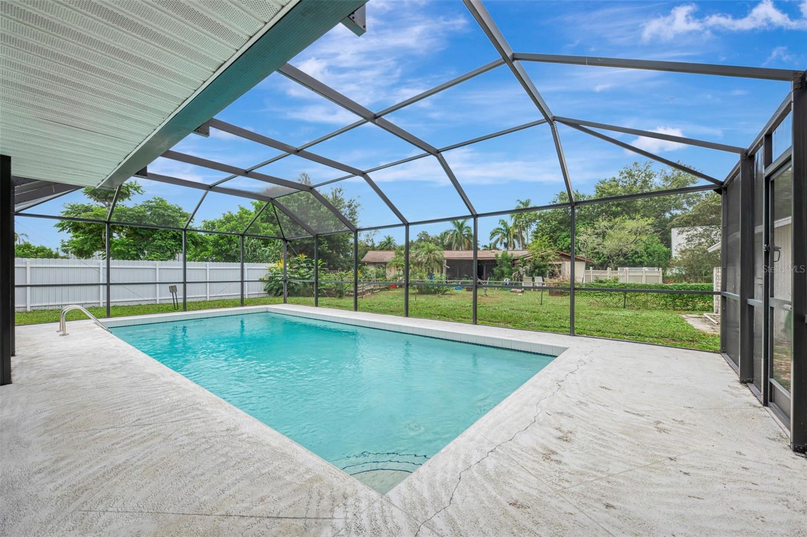 3727 PRADO DR — photo 3
