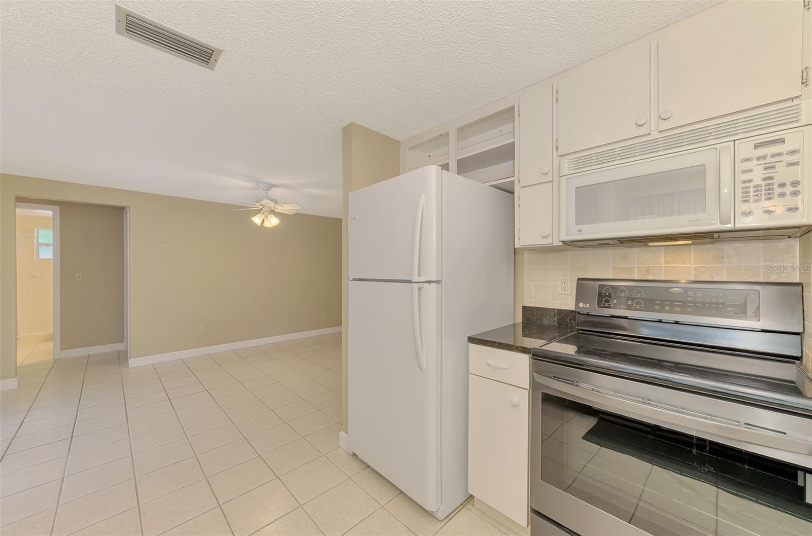 3727 PRADO DR — photo 18