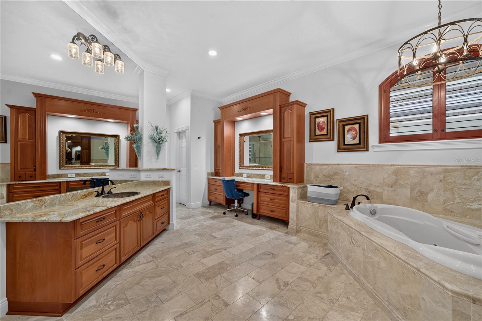 21732 SHAMU DR — photo 38