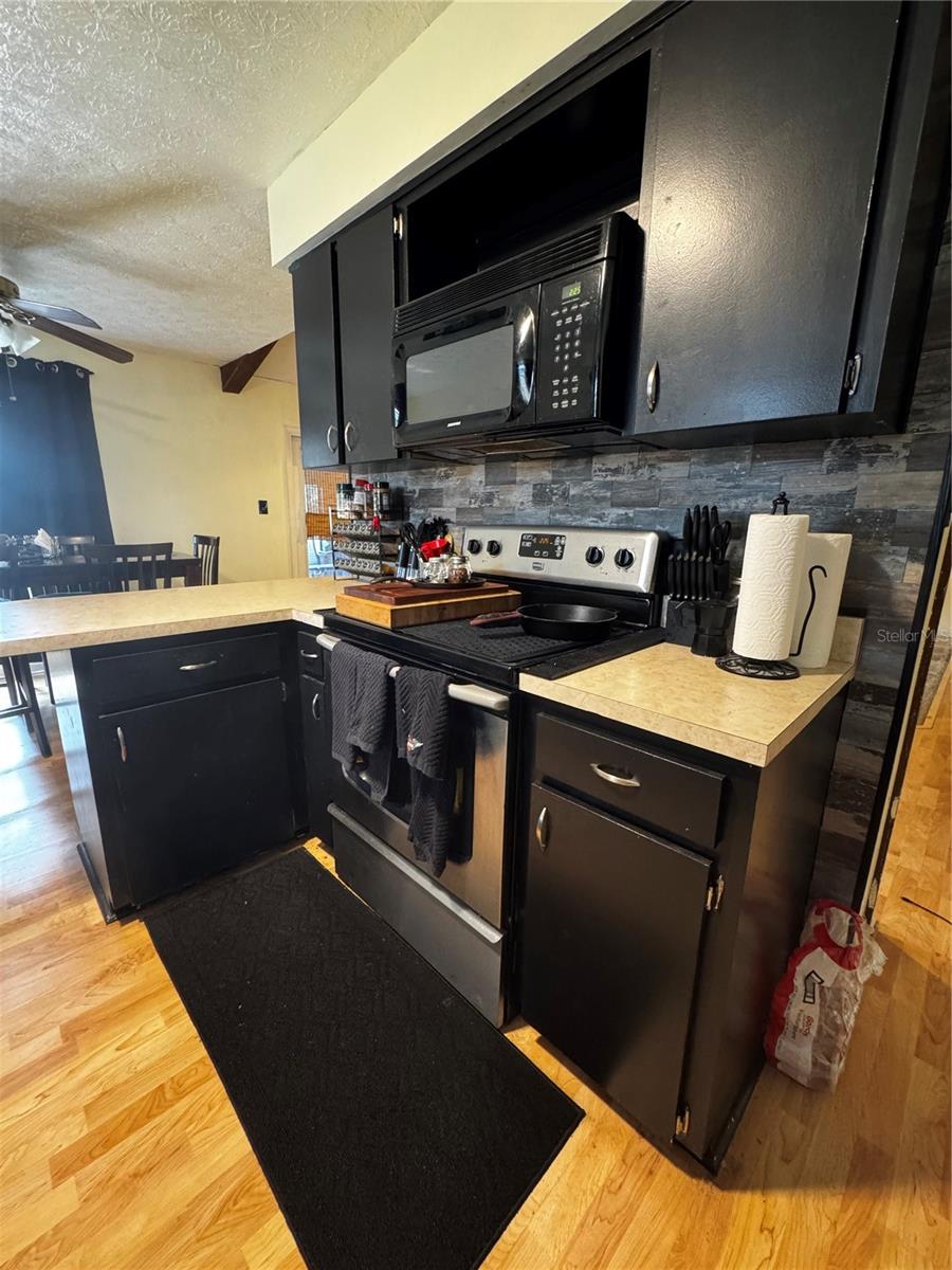 118 EUCLID LOOP — photo 13