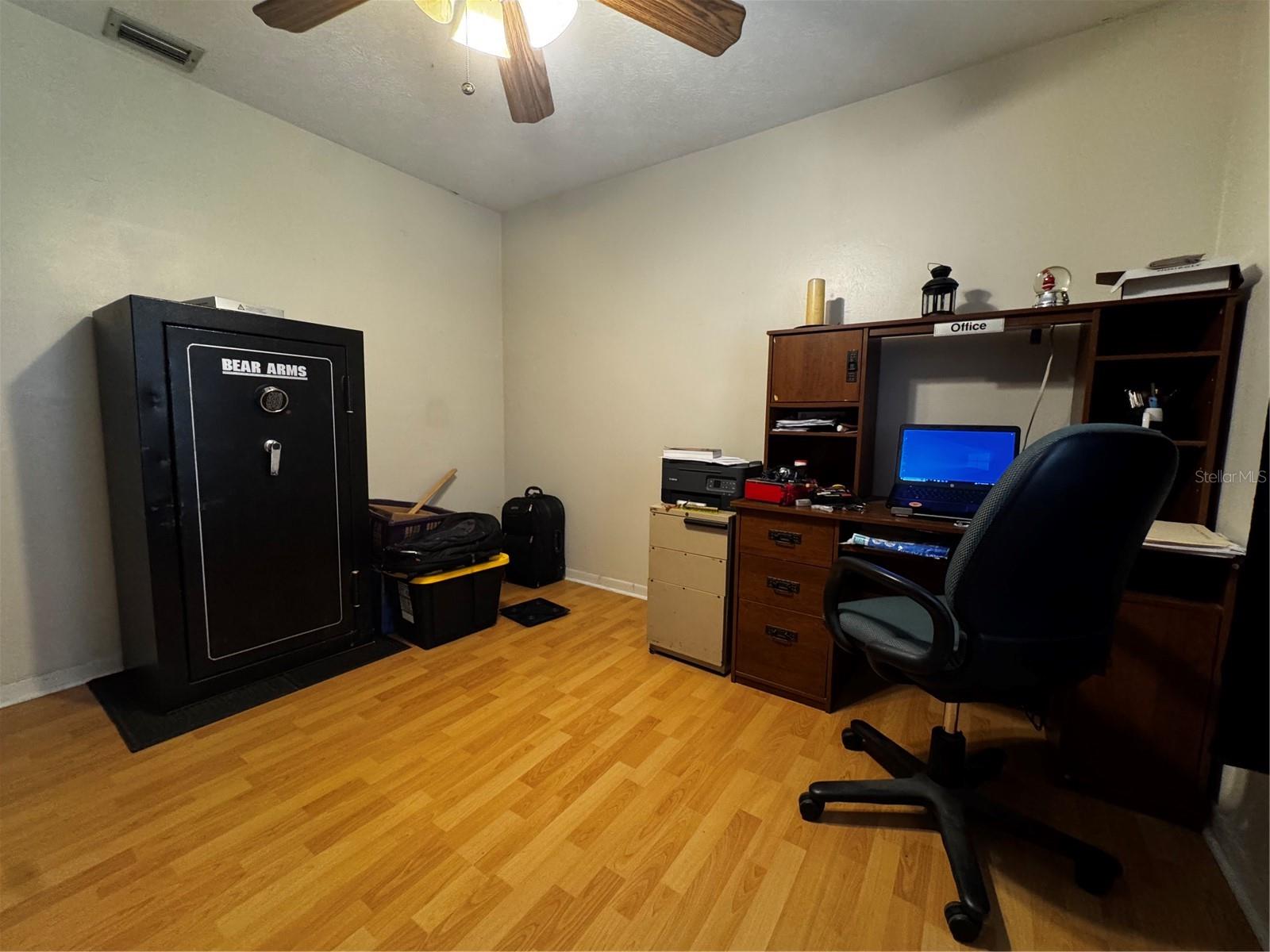 118 EUCLID LOOP — photo 17
