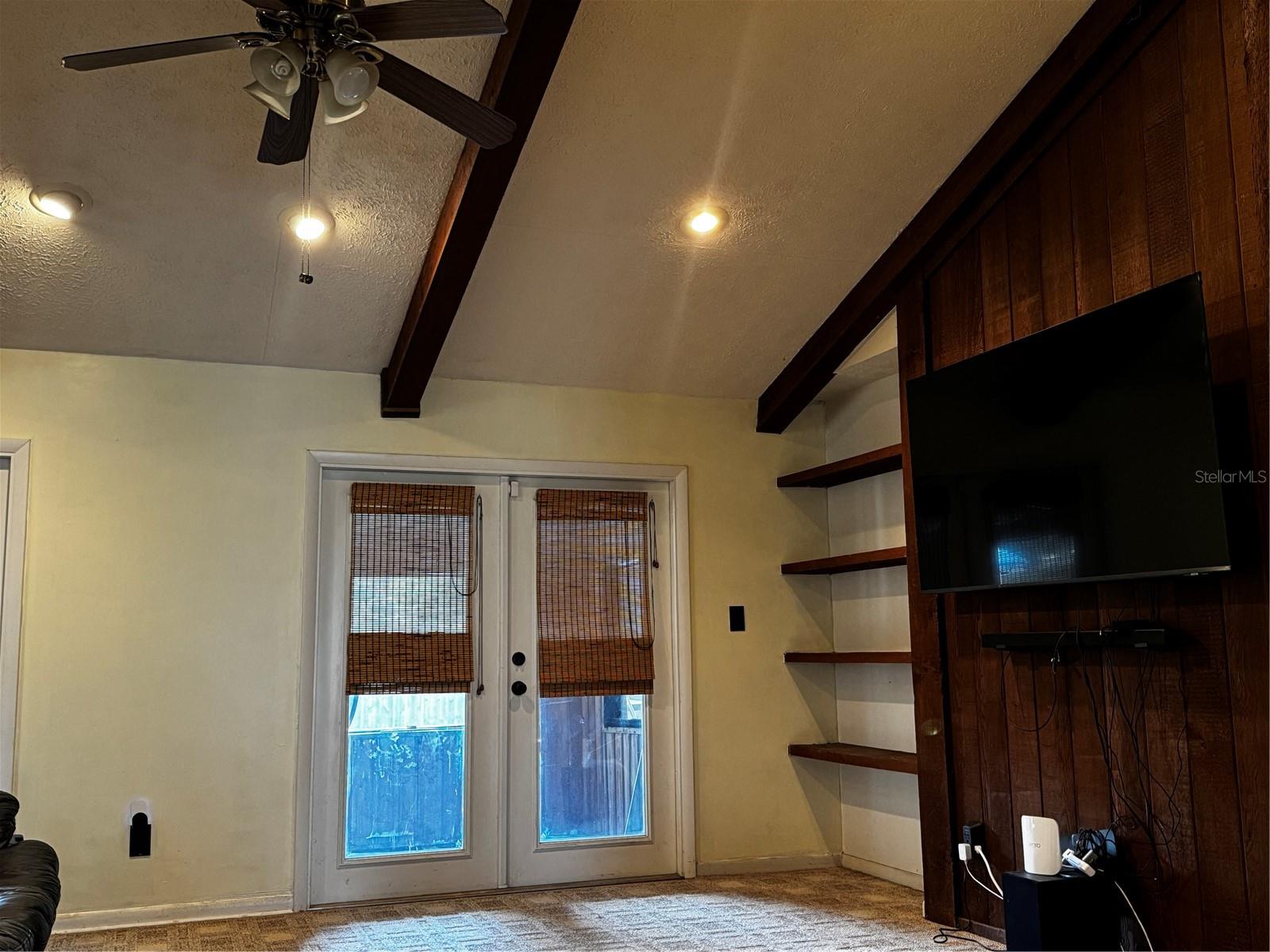 118 EUCLID LOOP — photo 8