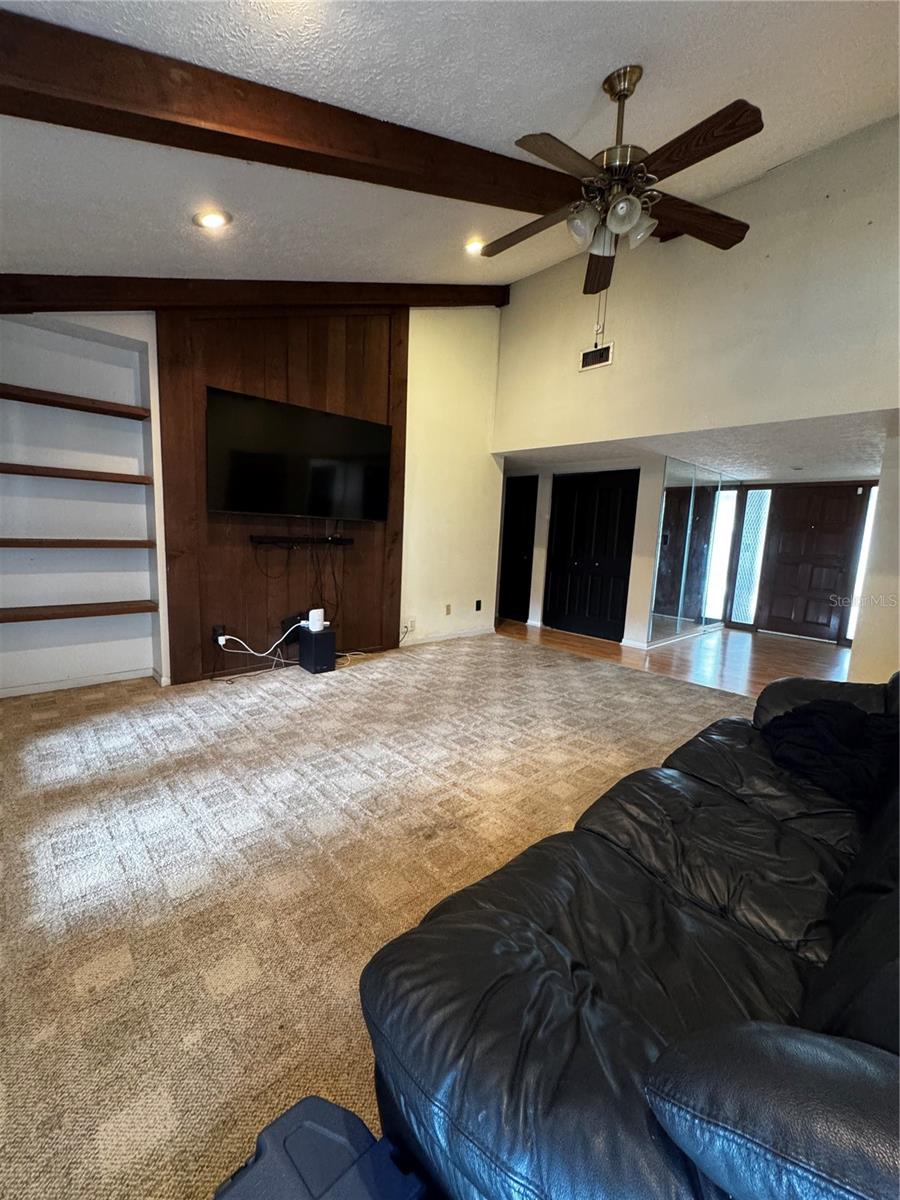 118 EUCLID LOOP — photo 6