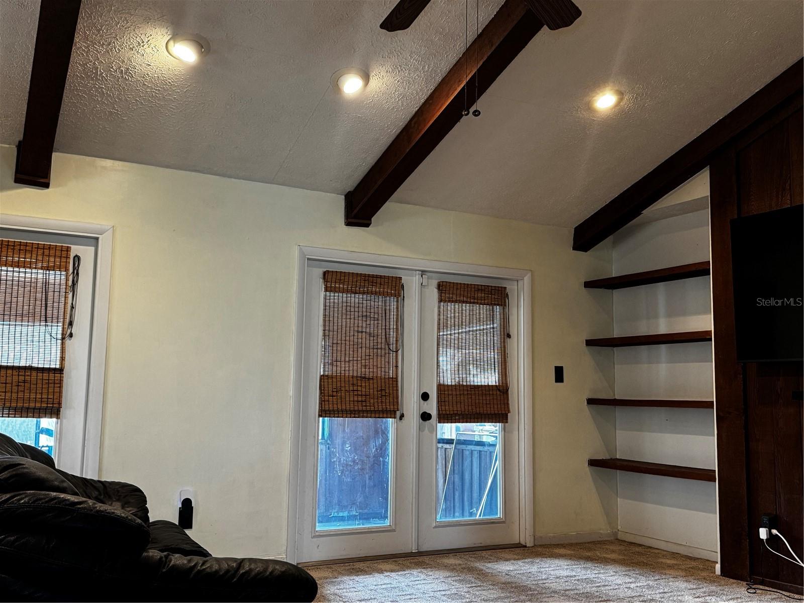 118 EUCLID LOOP — photo 9