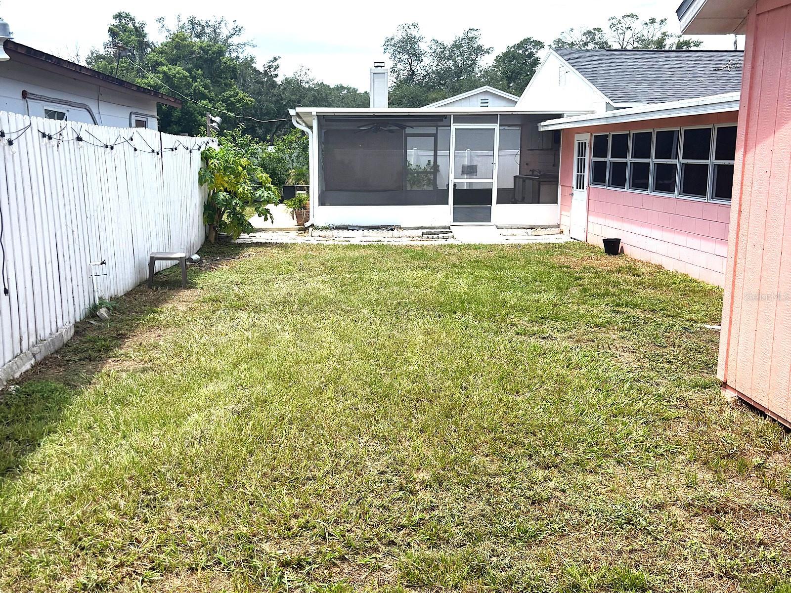 902 SAMY DR — photo 22