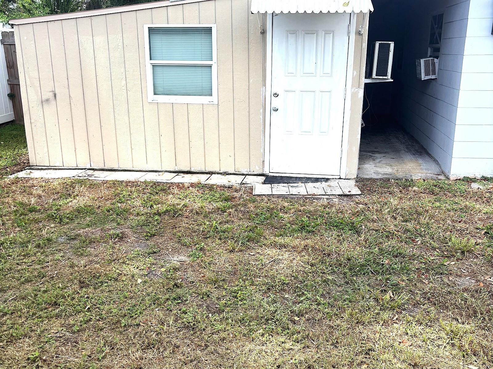 902 SAMY DR — photo 29