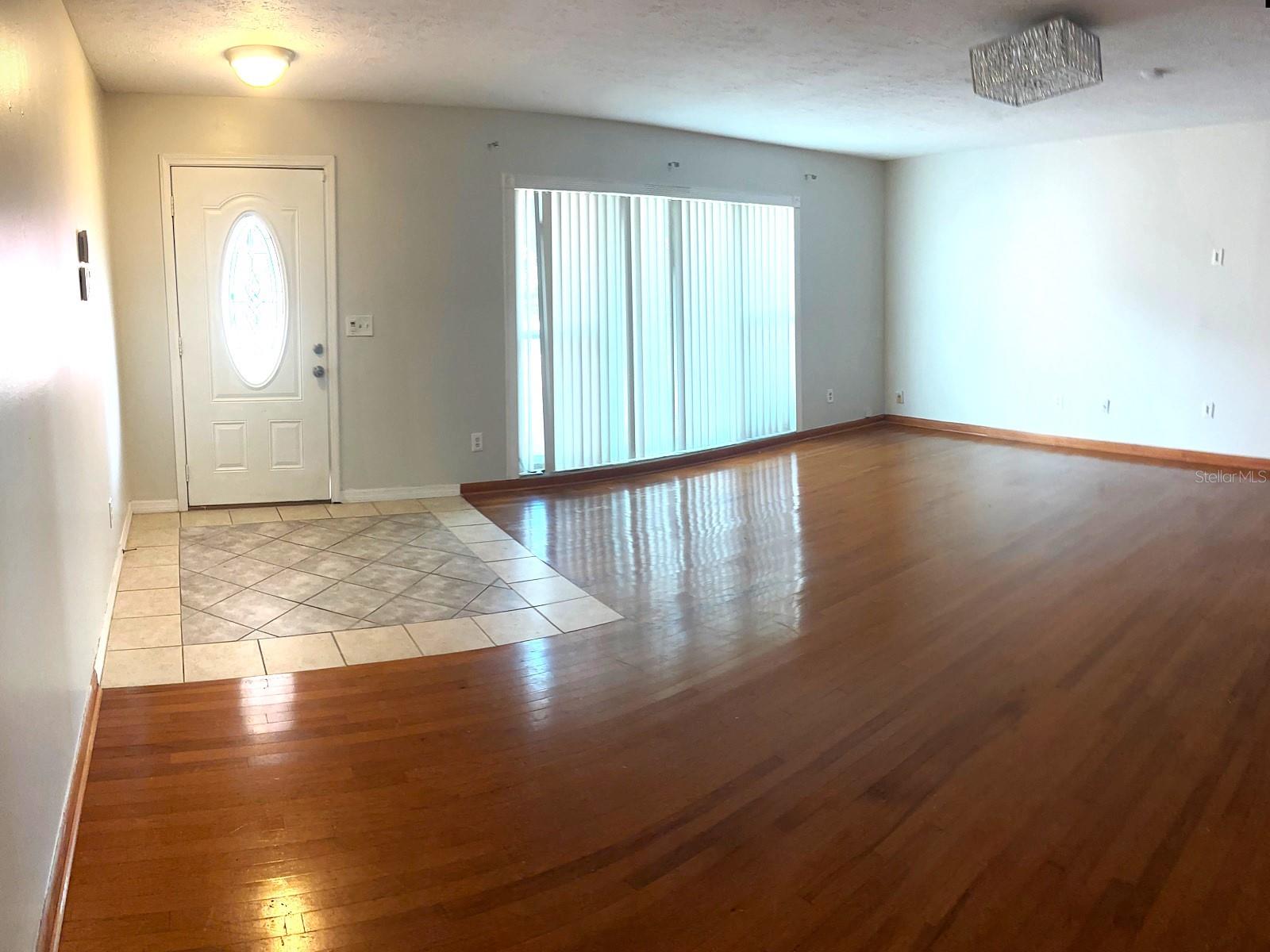 902 SAMY DR — photo 7