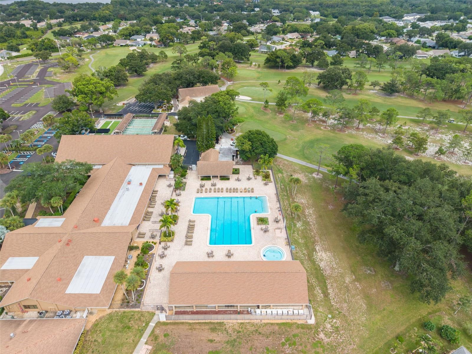 3558 OAK LAKE DR — photo 40