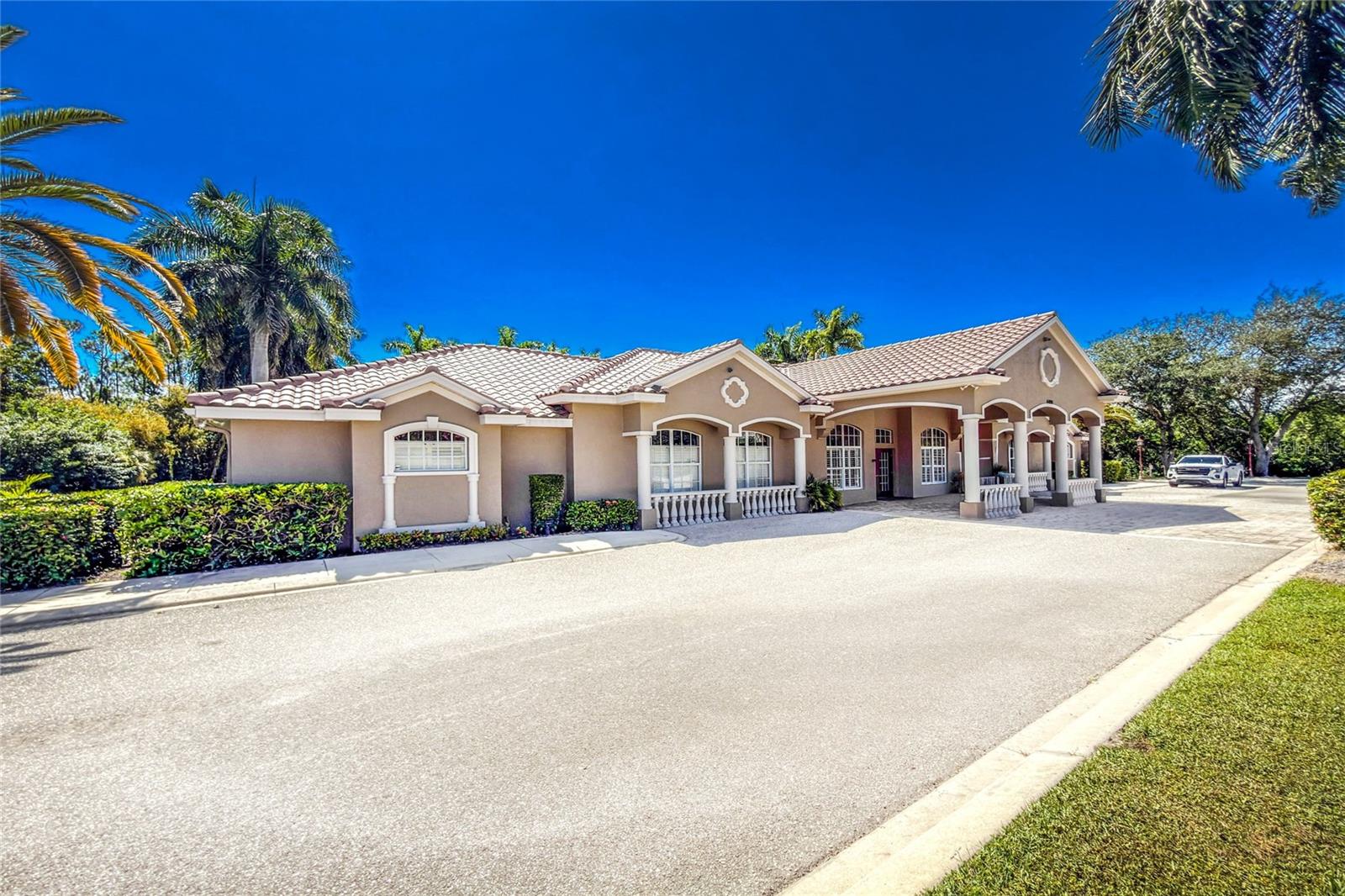 4438 CORSO VENETIA BLVD #C13 — photo 43
