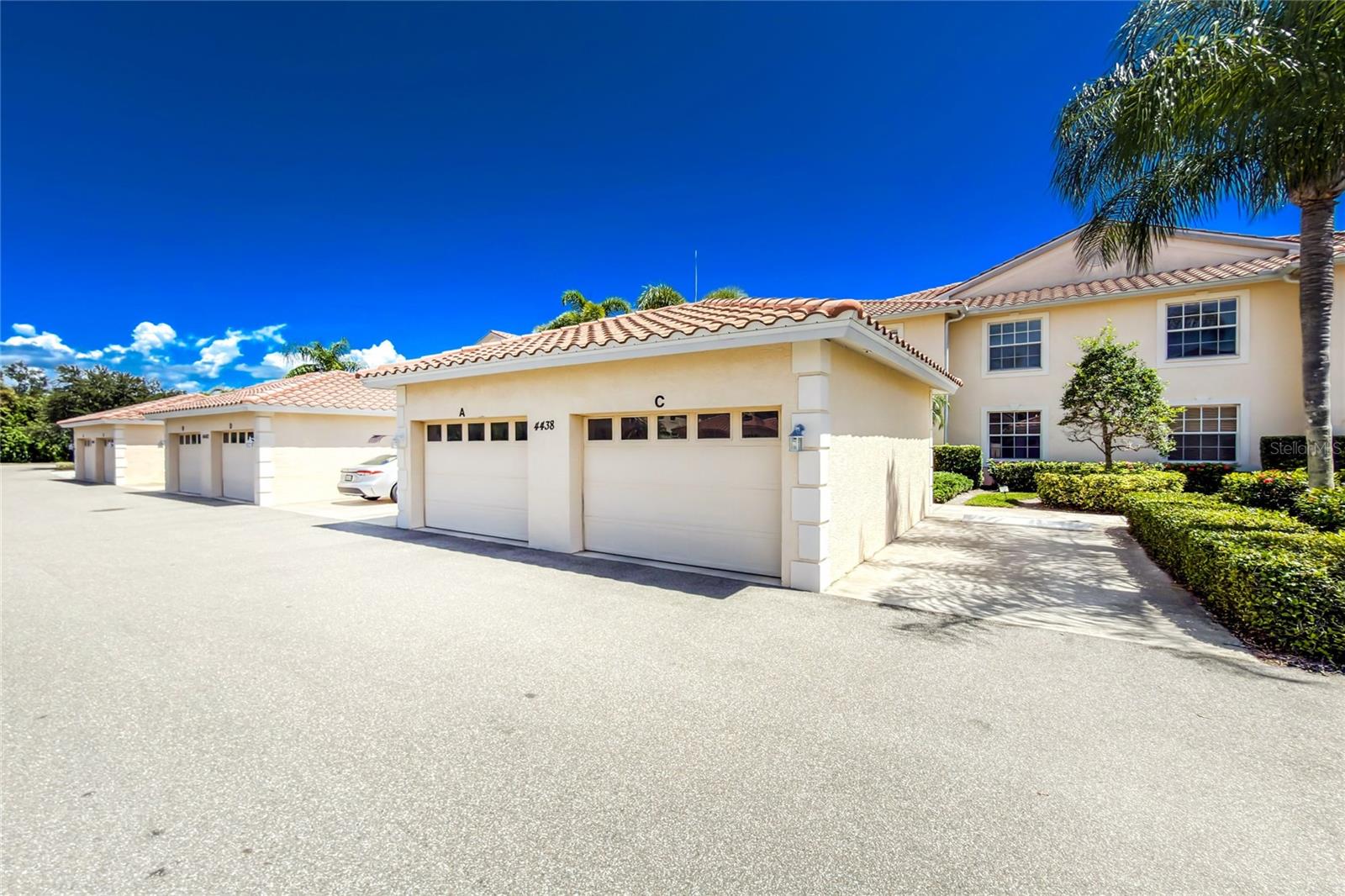 4438 CORSO VENETIA BLVD #C13 — photo 3