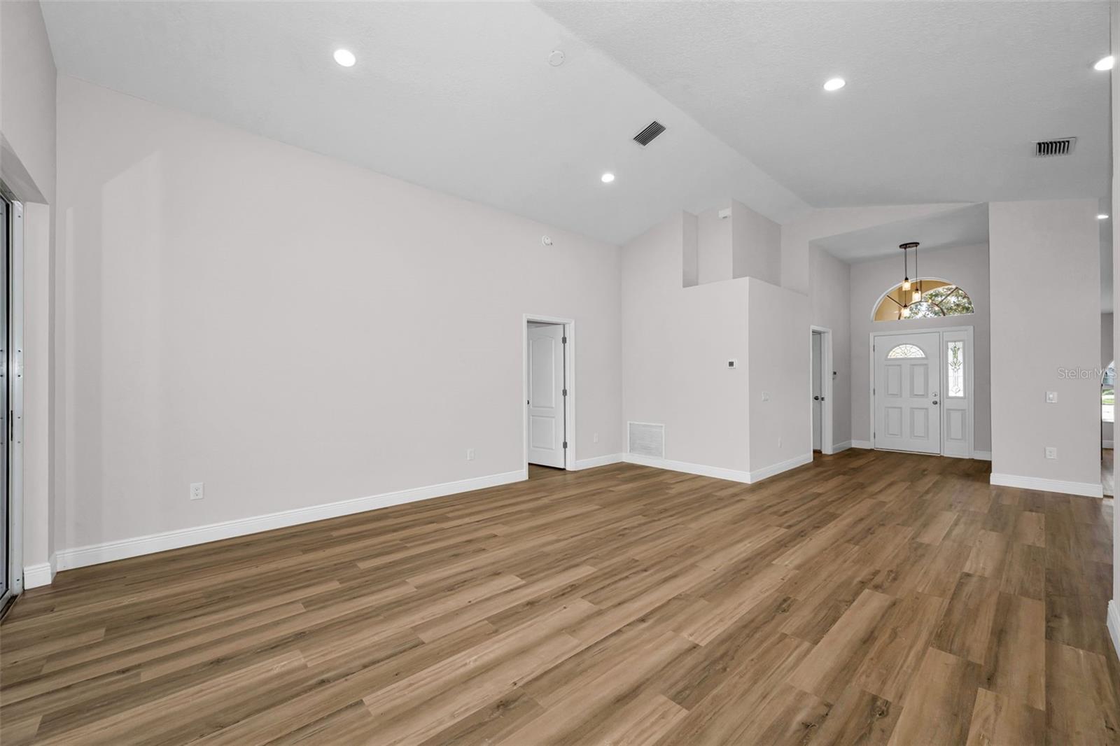25427 SEVEN RIVERS CIR — photo 7