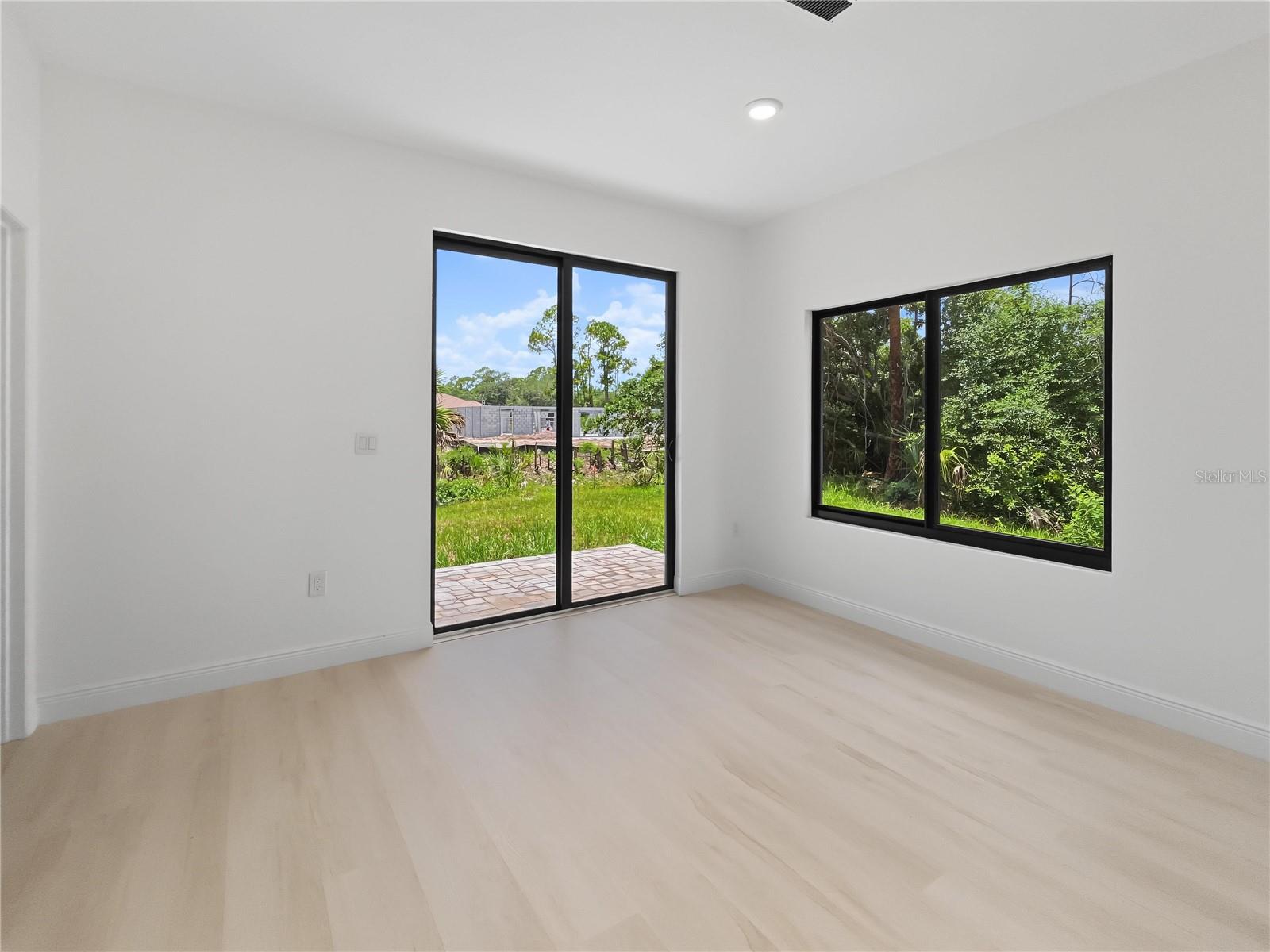 2338 LITTLEFIELD LN — photo 3