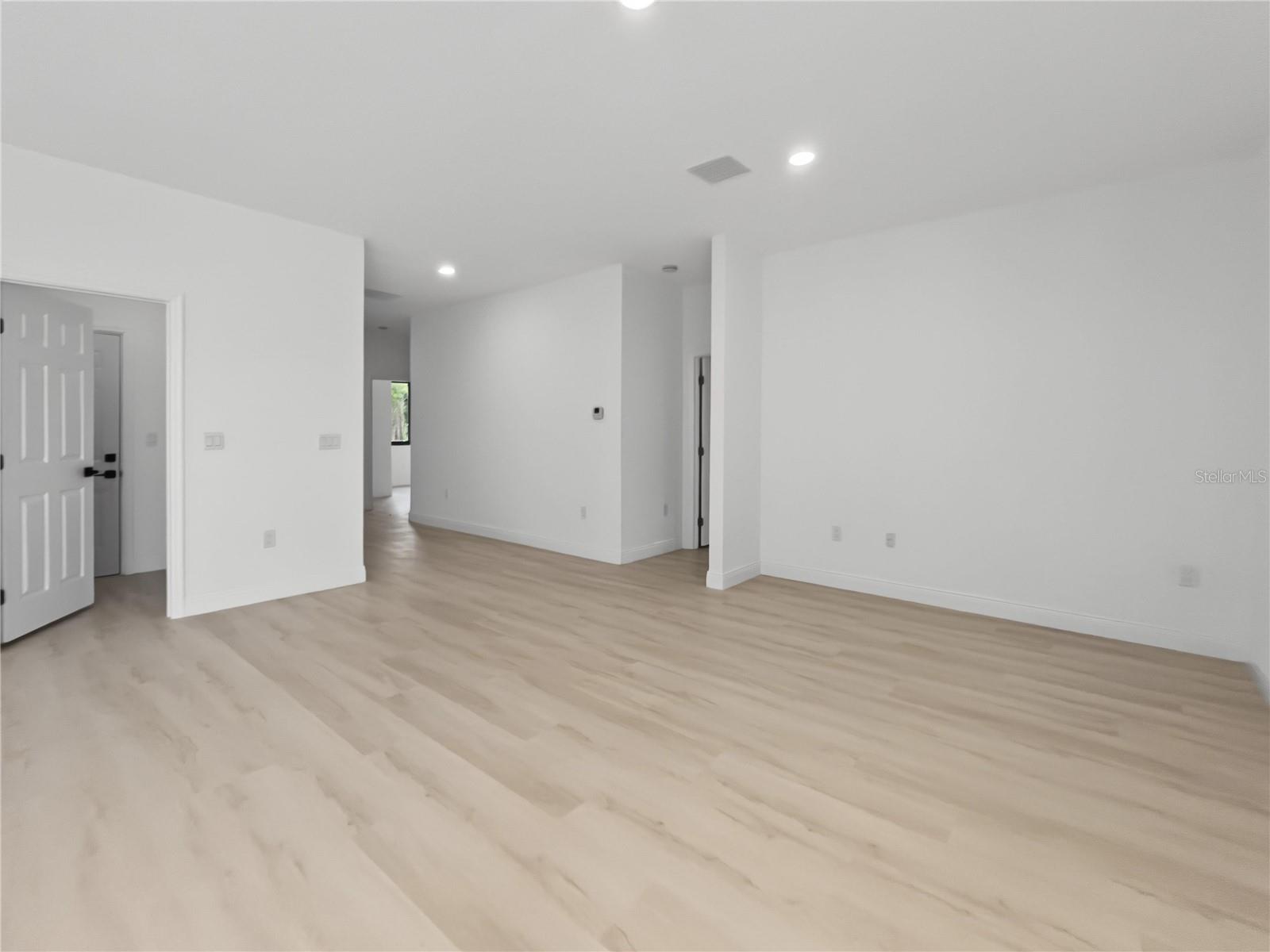 2338 LITTLEFIELD LN — photo 4