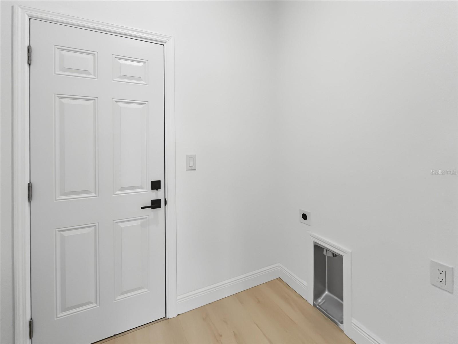 2338 LITTLEFIELD LN — photo 13