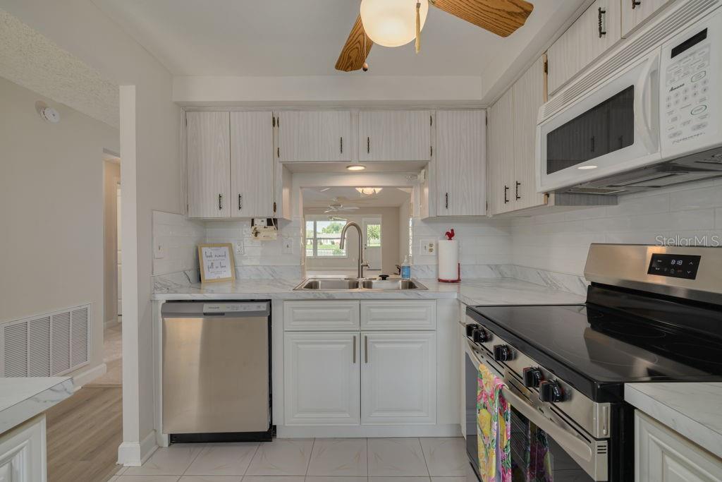 4433 SUNSTATE DR — photo 5