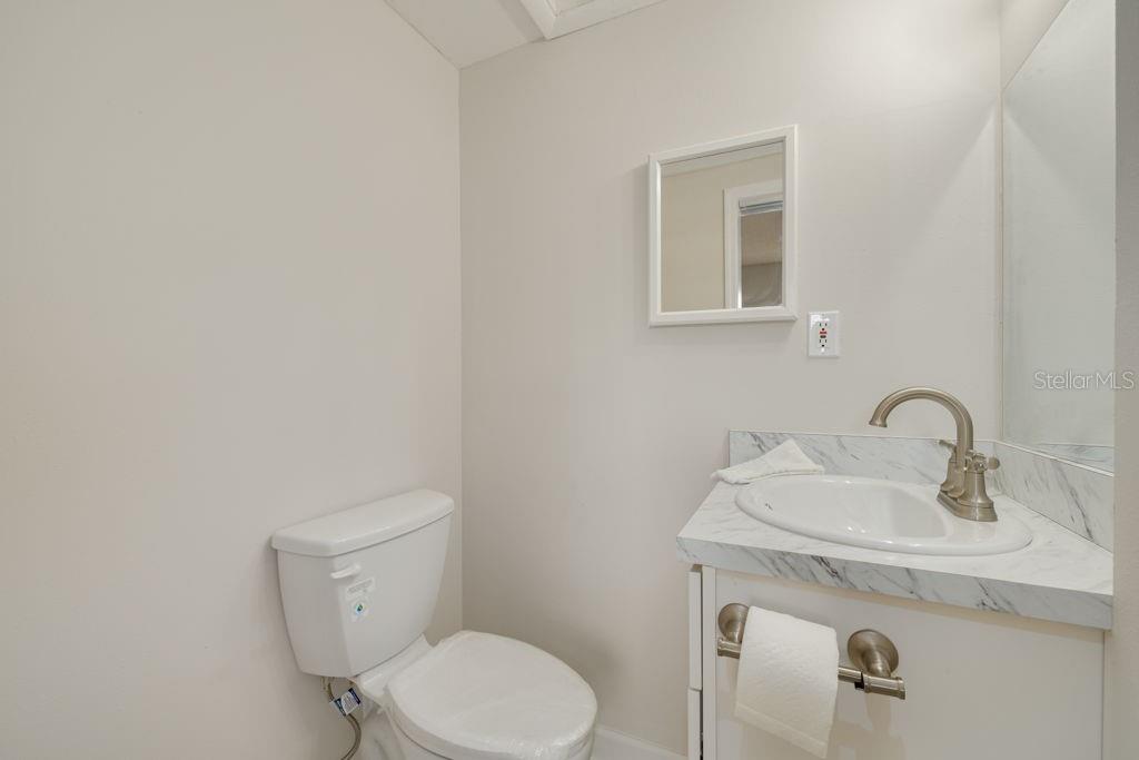 4433 SUNSTATE DR — photo 14