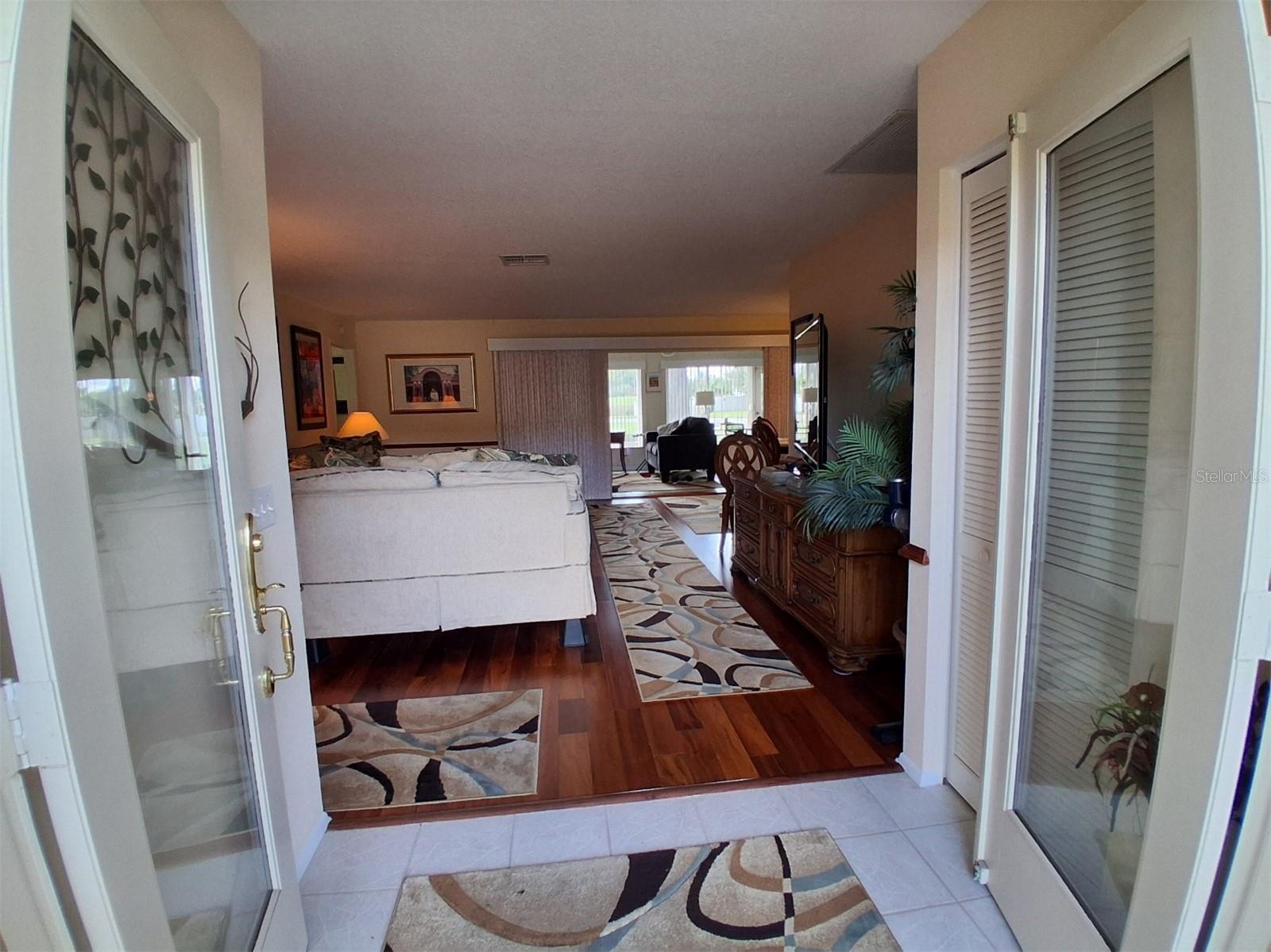 9014 SEVERN LN #8 — photo 4