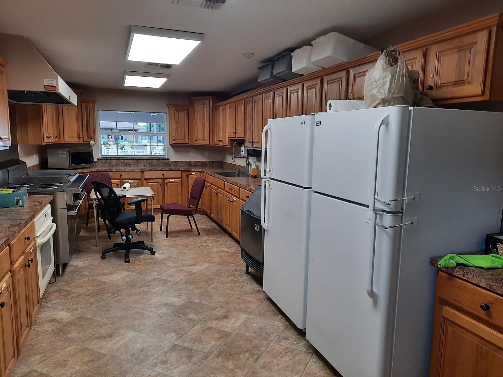 9014 SEVERN LN #8 — photo 36