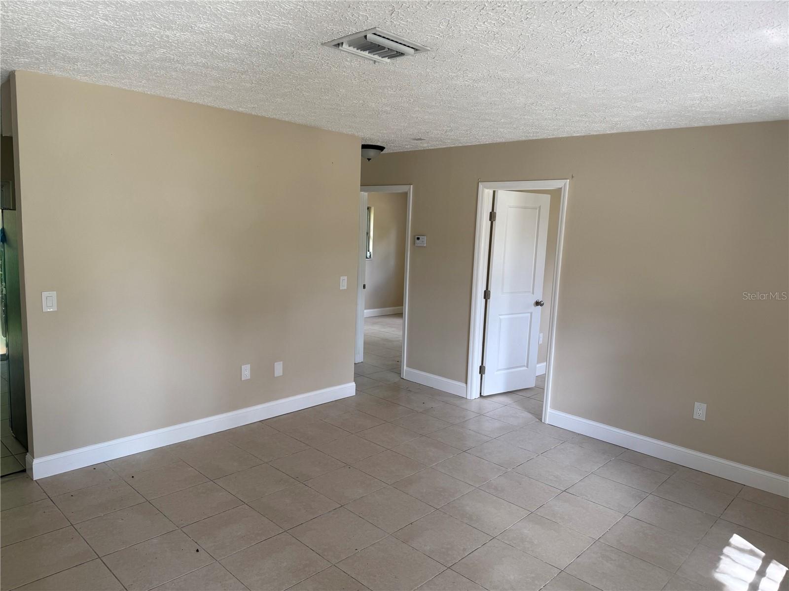 7317 JANCZLIK DR — photo 3