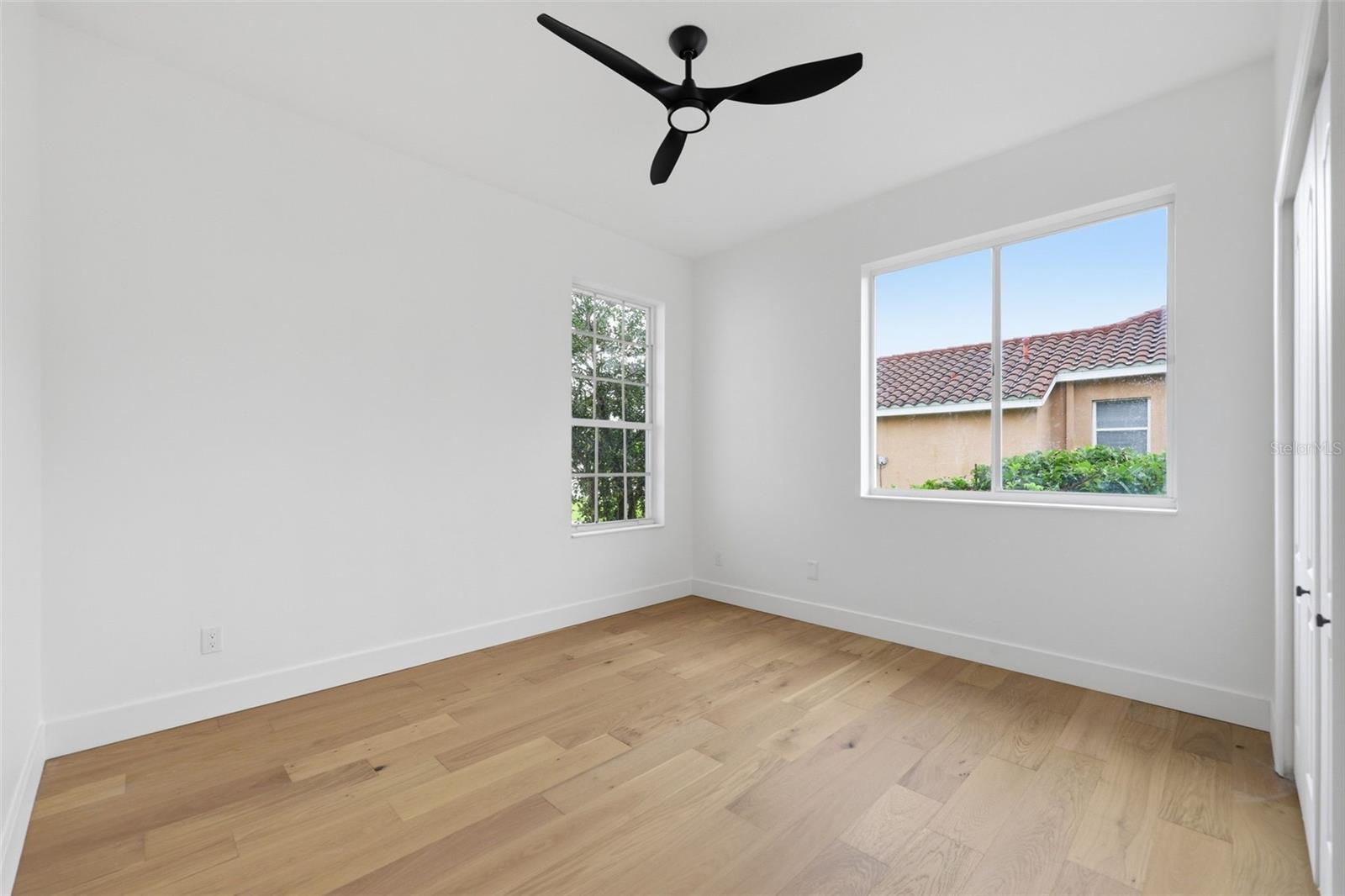 10534 BERMUDA ISLE DR — photo 31