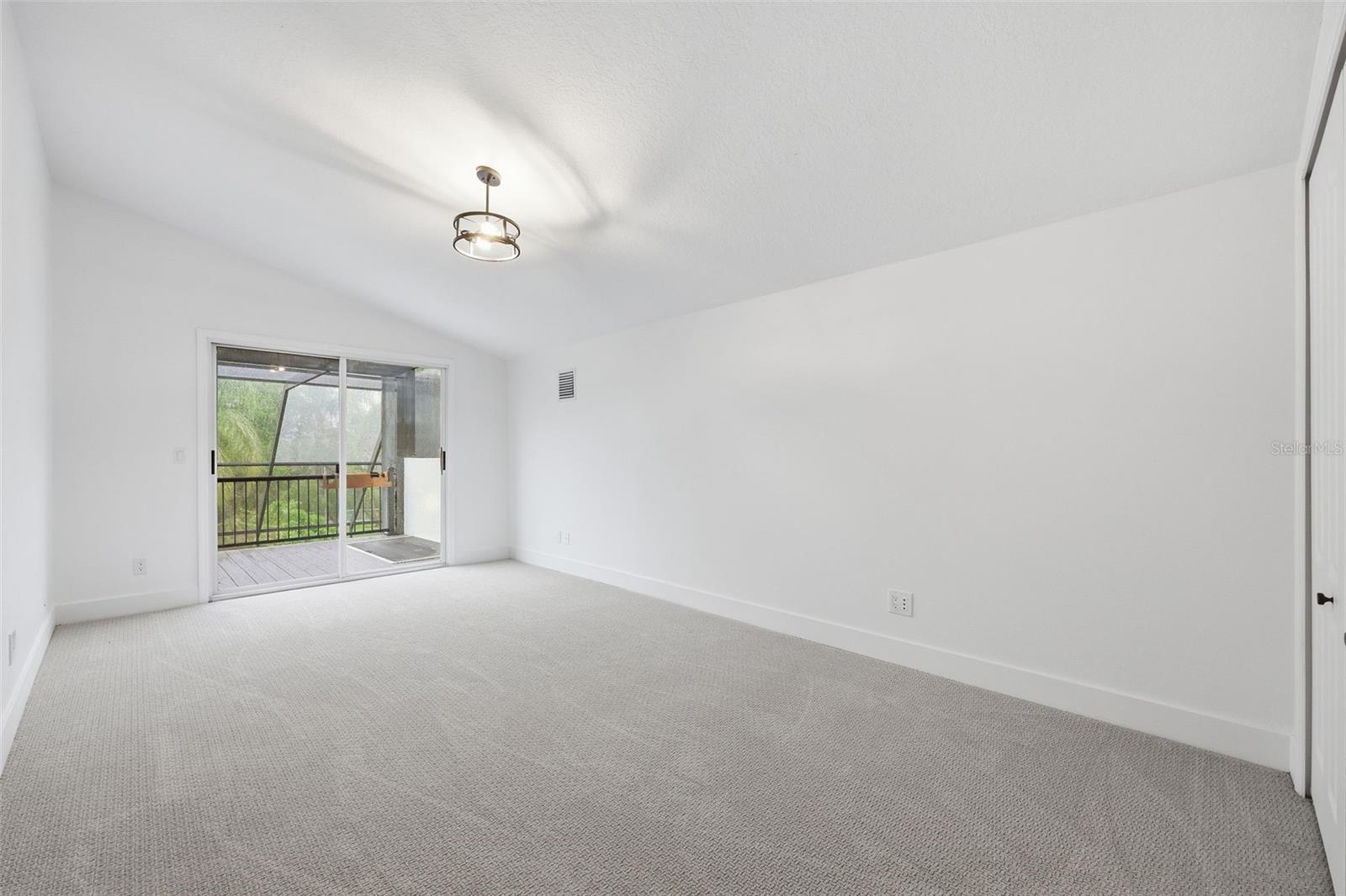 10534 BERMUDA ISLE DR — photo 27