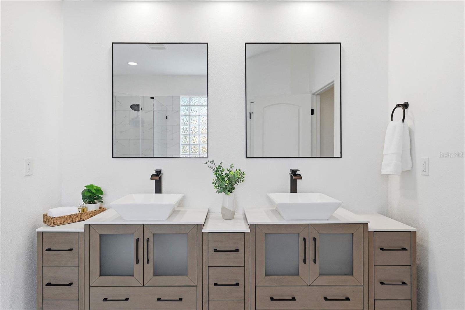 10534 BERMUDA ISLE DR — photo 23