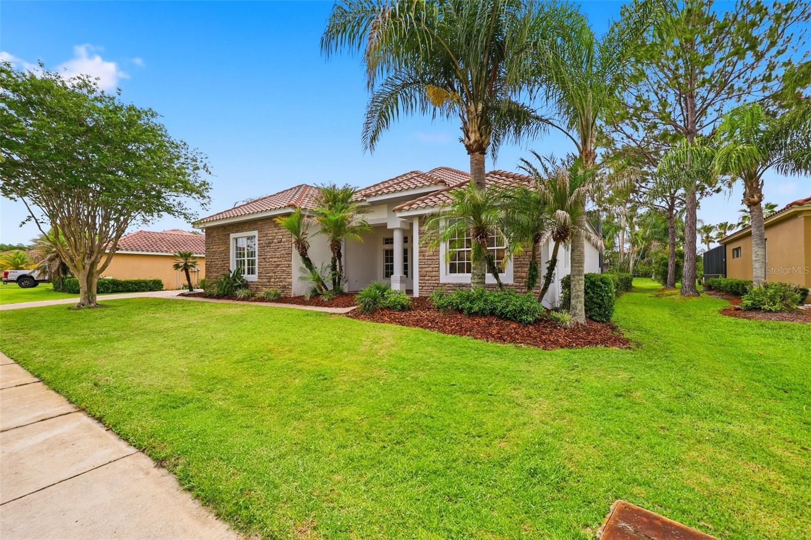 10534 BERMUDA ISLE DR — photo 39
