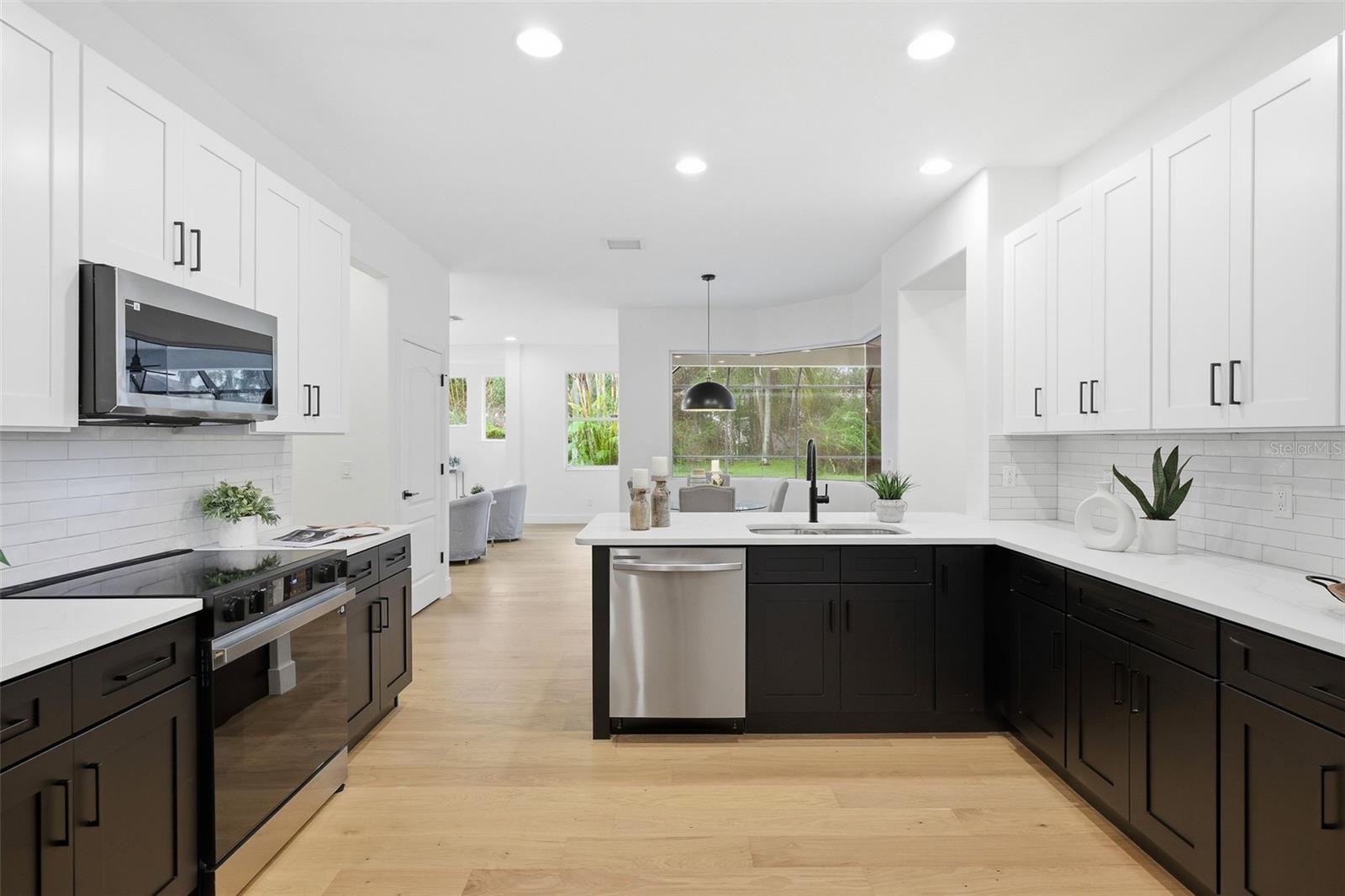 10534 BERMUDA ISLE DR — photo 5