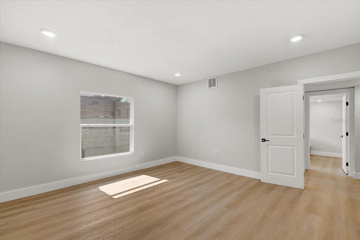 3960 HEADSAIL DR — photo 25