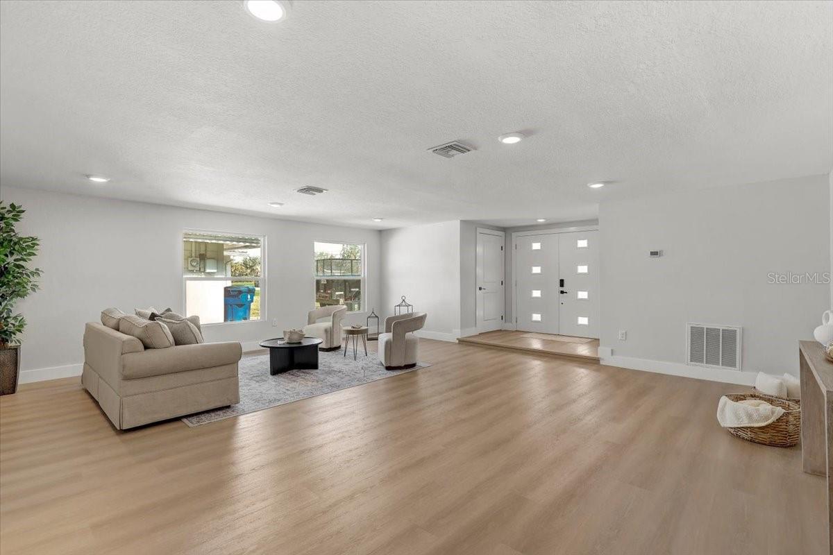 3960 HEADSAIL DR — photo 8