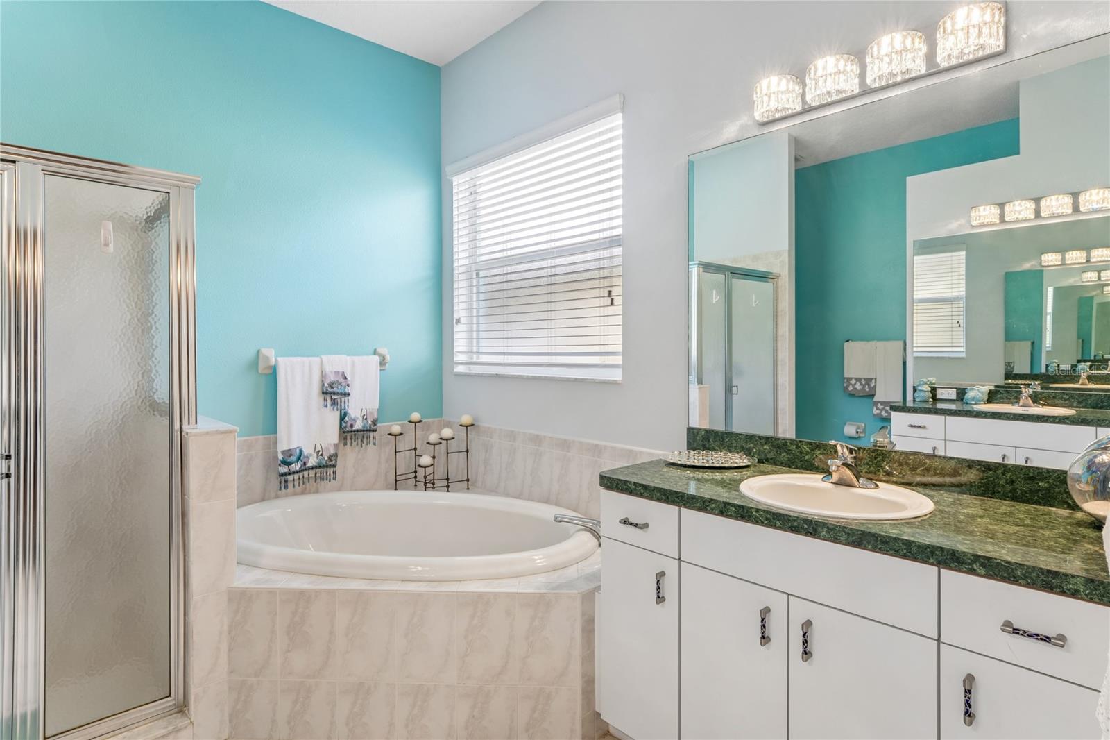 Home in NEW PORT RICHEY — photo 33
