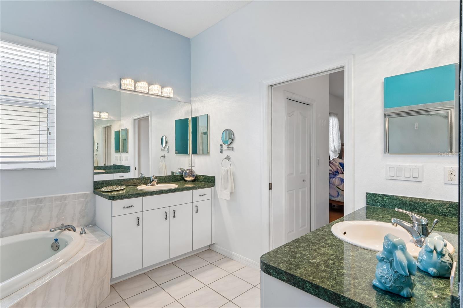 Home in NEW PORT RICHEY — photo 36