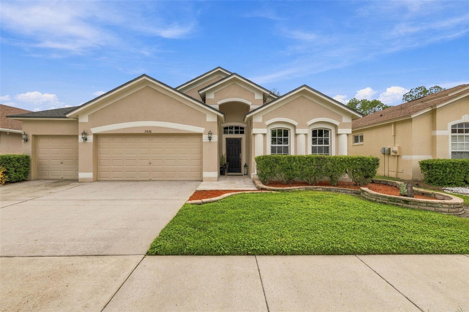 35136 DEERFIELD OAKS DR — photo 2